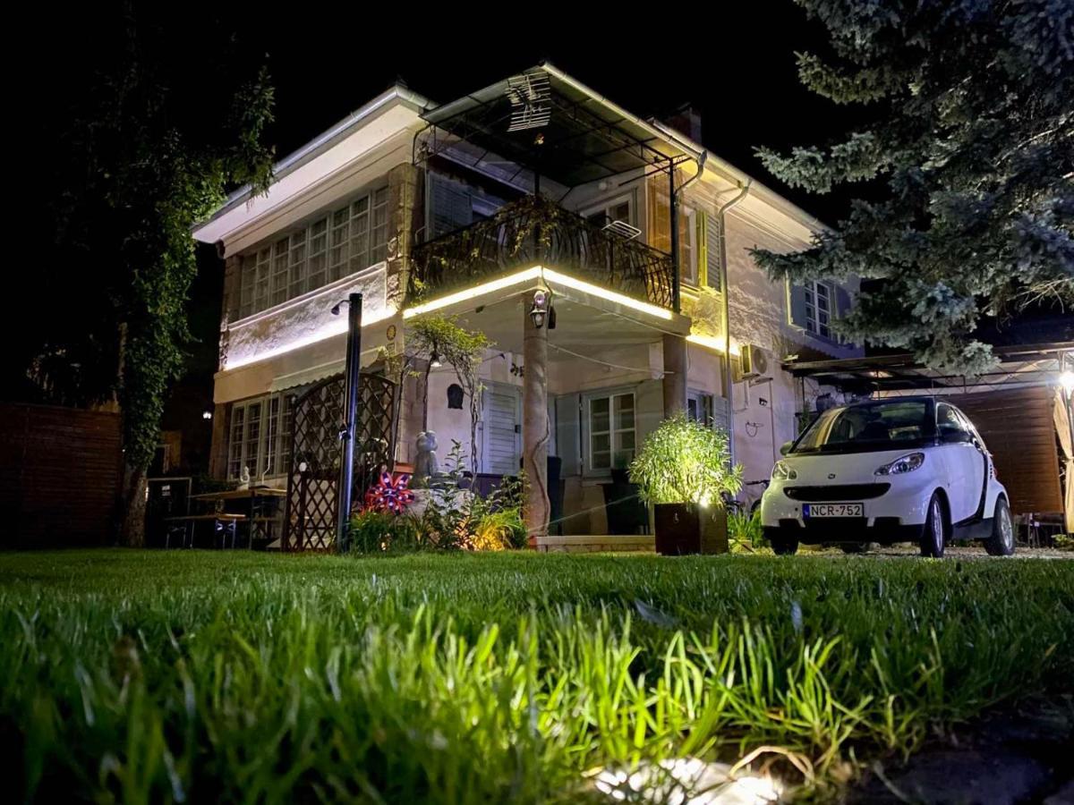 Garden Budha Relax Apartman, Parking, Bbq, Terrace Siófok Zewnętrze zdjęcie