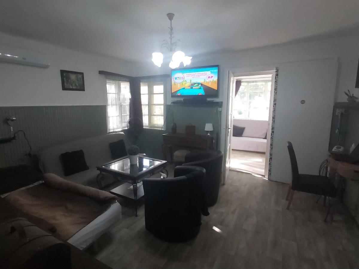 Garden Budha Relax Apartman, Parking, Bbq, Terrace Siófok Zewnętrze zdjęcie